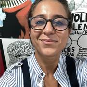 Diplomata in lingue offre lezioni pratiche di lingua spagnola, grammatica e conversazione